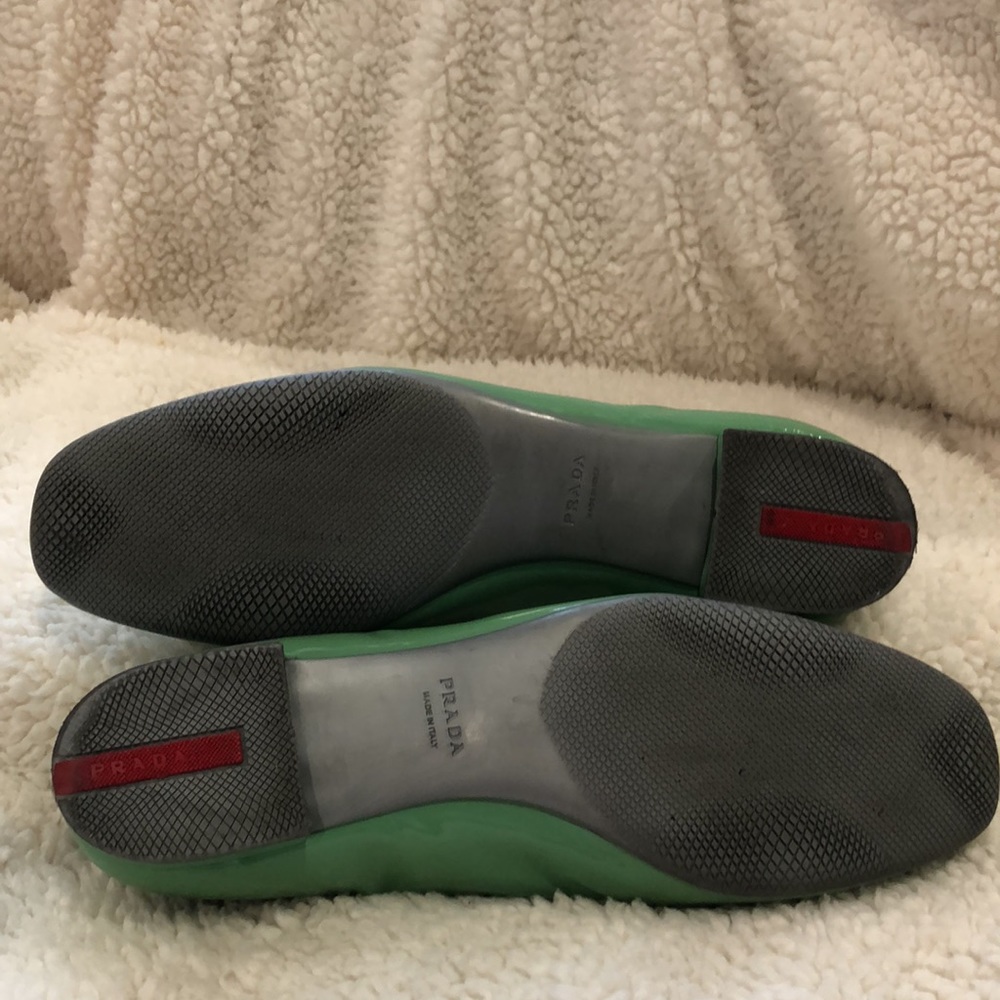 Prada Women's Green Patent Leather Bit Block Heel Loafers - Picture 8 of 13